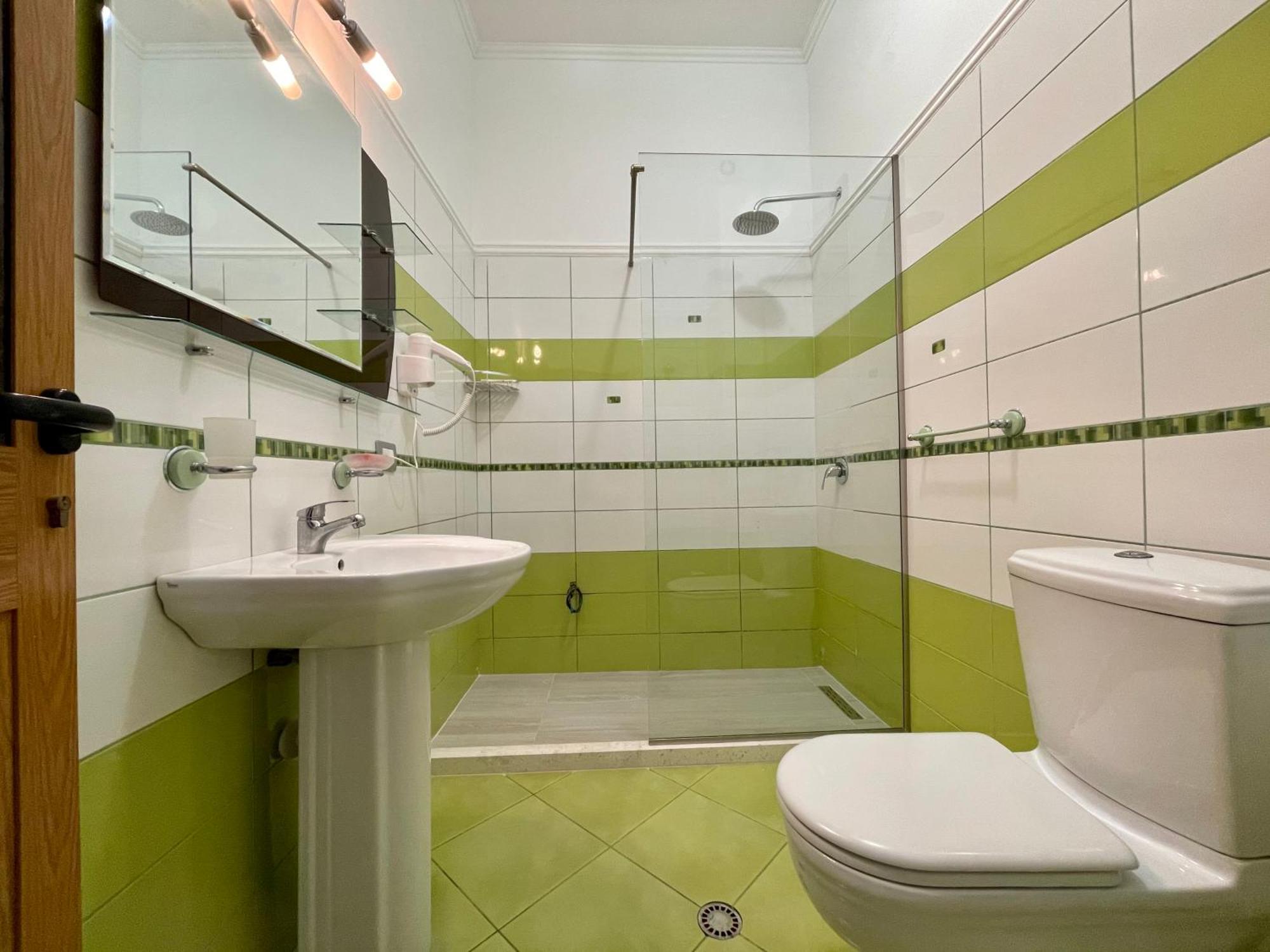 Benilva 3* Škalngur